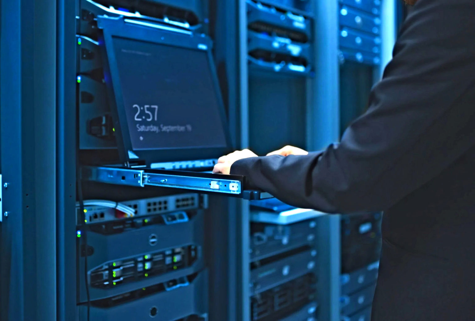 Server and Network Solutions for UAE and India Businesses